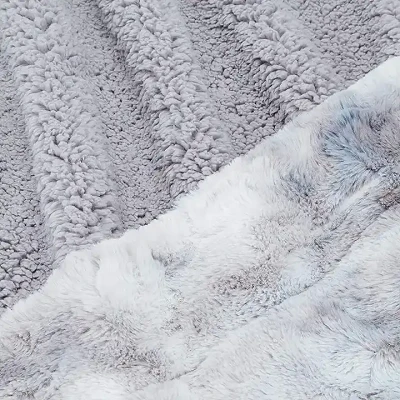 Comfortable Faux Fur Blanket