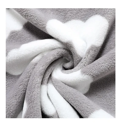 Țesătură fleece coral periată cu două fețe pentru realizarea halatului de baie de pijamale